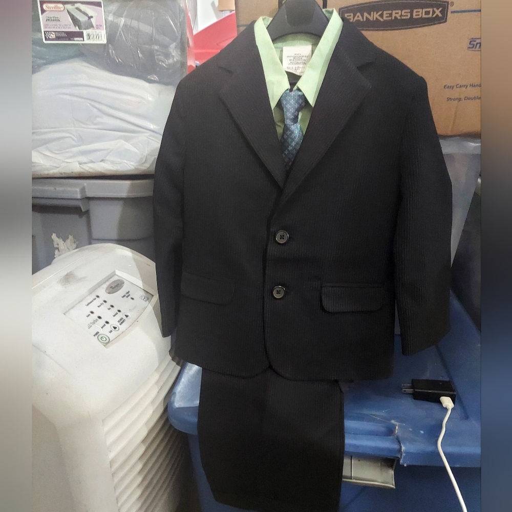 Boys Dress Suit With Tie 4T